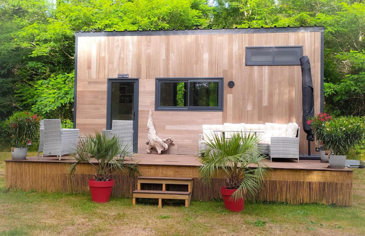 Вилла Tiny House Chez Caroline Gaillan-en-Medoc Экстерьер фото